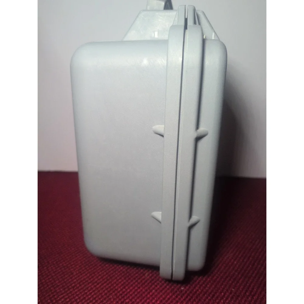Pelican 1400 14in Hard Shell Case with Foam Watertight Lockable Camera Gun Case
